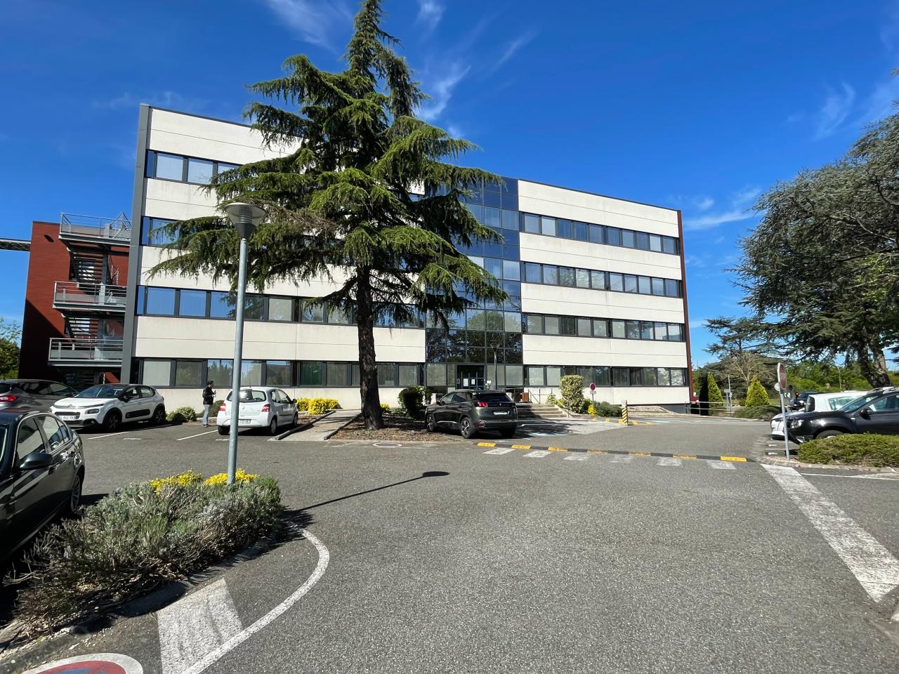 Bureau Toulouse 1100m² Location bureau Toulouse Haute-Garonne OLBUR2427110 1